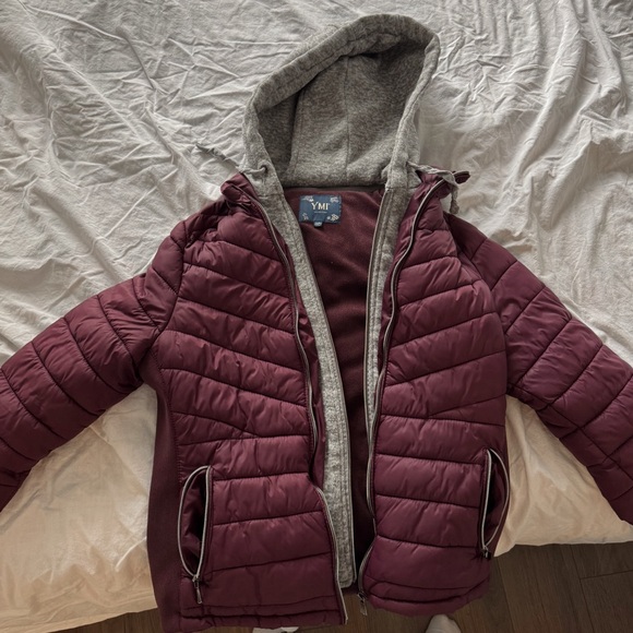 Warm jacket with a hood with a zipper (it can be unfastened) - Picture 2 of 3